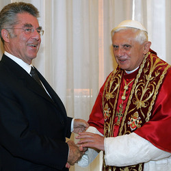 BP Heinz Fischer trifft Papst Benedikt, Vatican, 05.10.2006, FOTO: Dragan TATIC/HBF